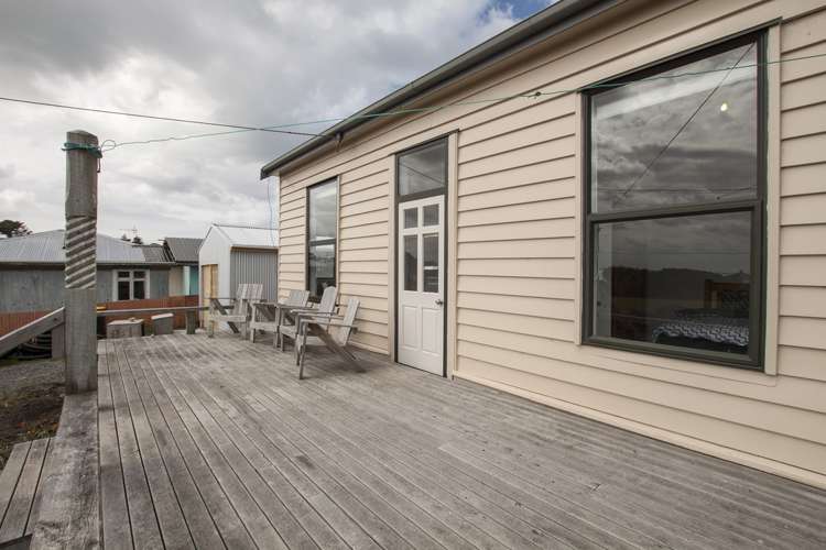 36 Mcdougall Street Bluff_1