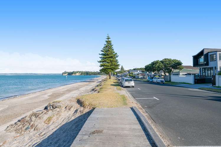 18b The Esplanade Eastern Beach_28