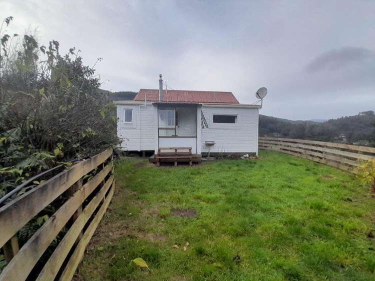 33 Karapoti Road Craigs Flat_2