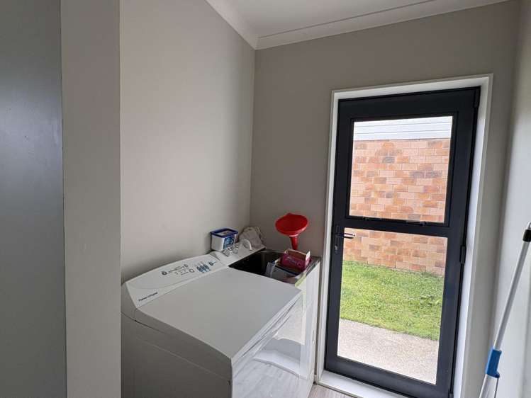 8A Inverness Avenue Hamilton East_6