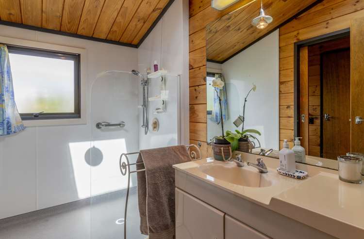 203 Mill Road Otaki_17