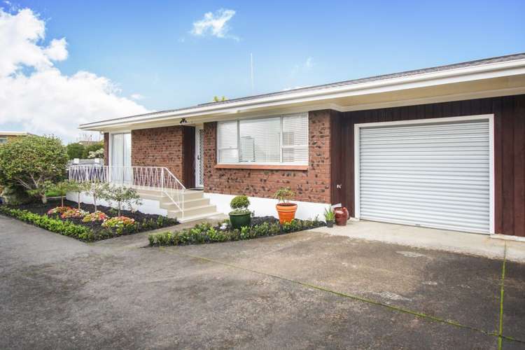 1/16 Eyre Street Henderson_2