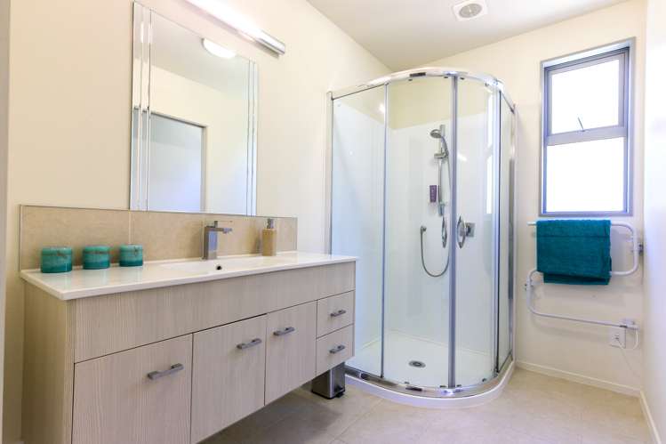 33 Seaview Crescent Picton_14