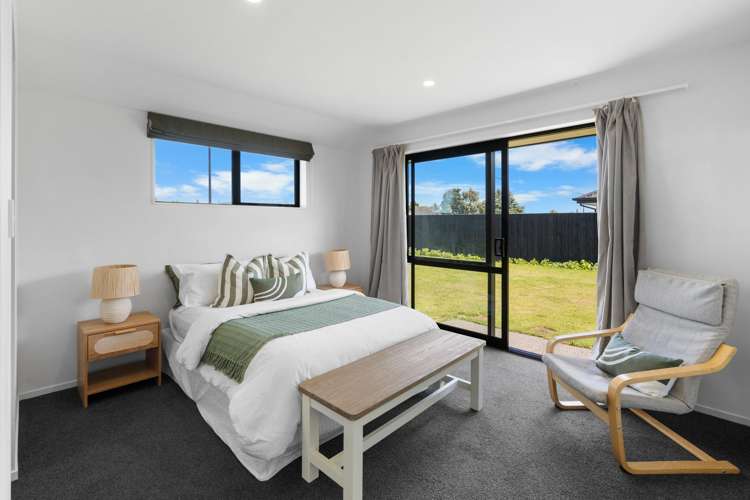 5 Roles Way Rolleston_8