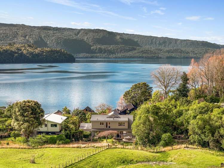 176 Spencer Road Lake Tarawera_8