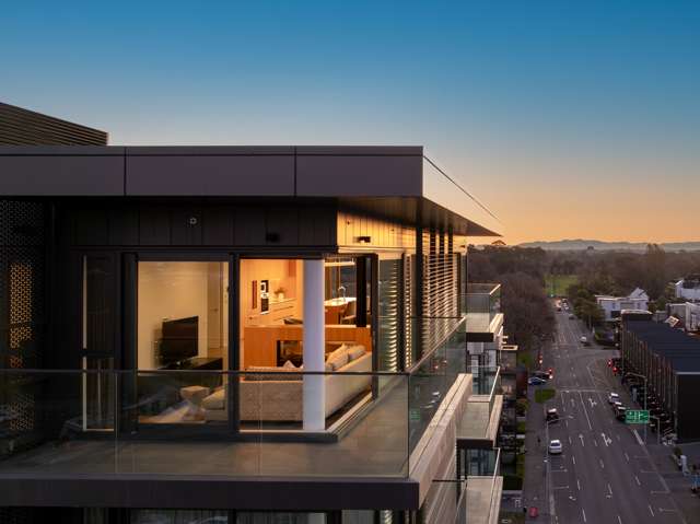 Panoramic Penthouse Views