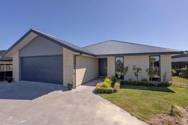 Stunning family home with alfresco living