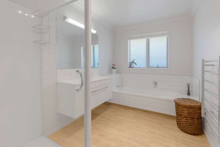 176 The Boulevard Papamoa_17