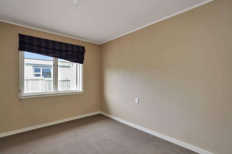 111 Creek Road Allenton_13