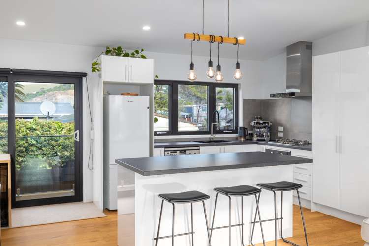 2/2 Mermaid Place Southshore_5