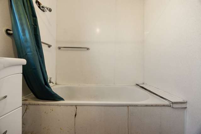 53 Oakfield Crescent Pukete_3