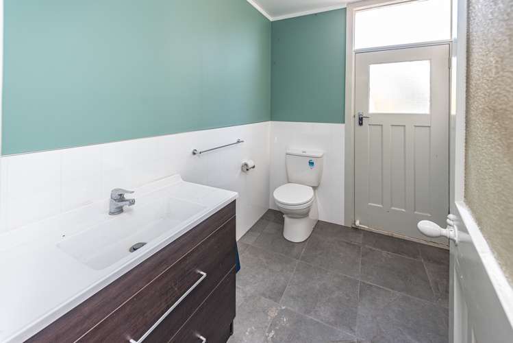 261 Somme Parade Aramoho_11