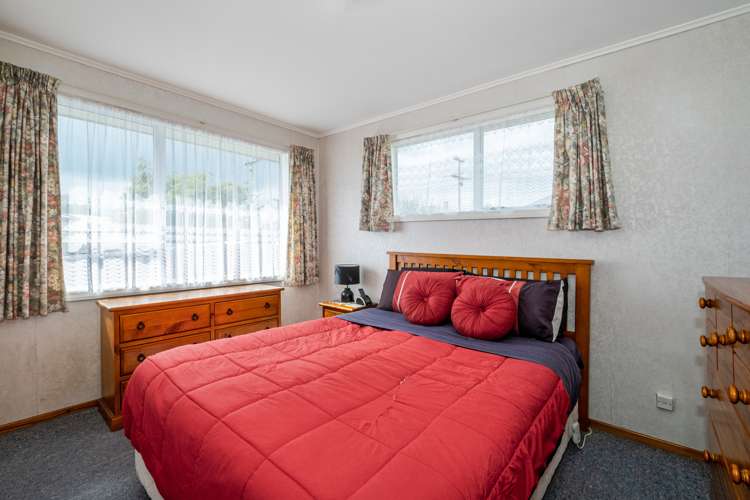 23 Grants Road Marchwiel_13