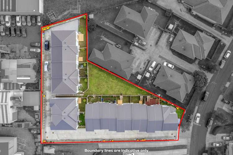 9/60 Kelman Road Kelston_12