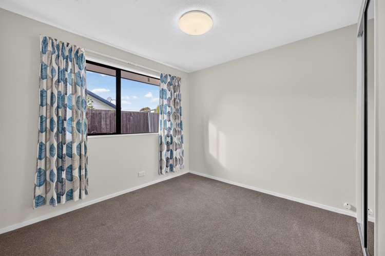 8 Ronald George Place Parklands_11