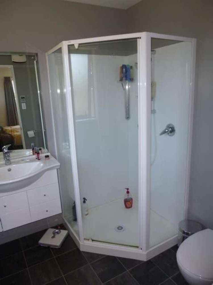 4 Glen Arrife Place Wigram_13