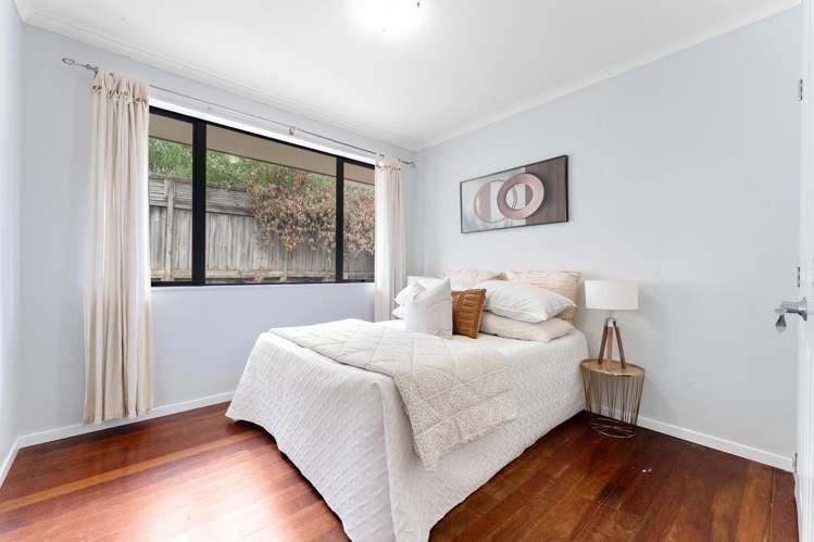 6 Pitoitoi Avenue Greenhithe_21