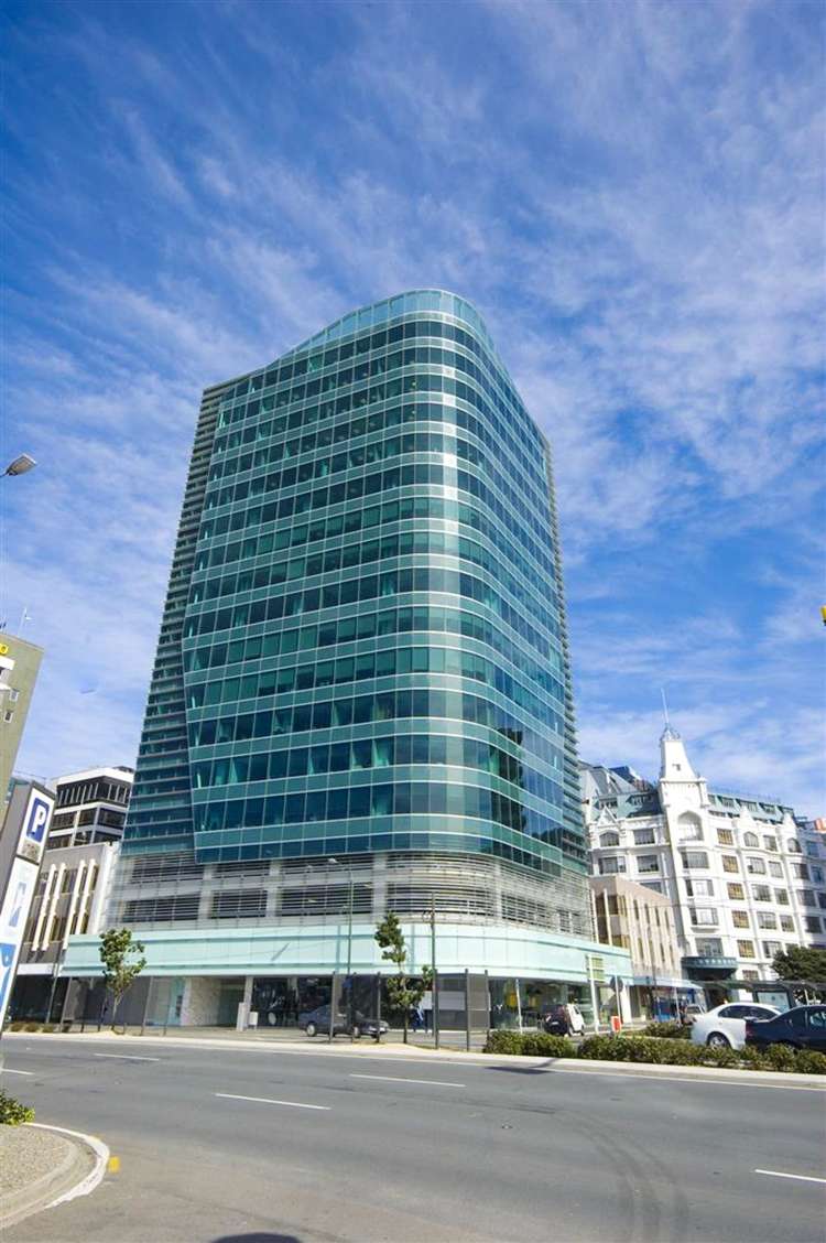 10 Customhouse Quay_0