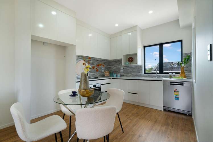 21 Parker Avenue New Lynn_1