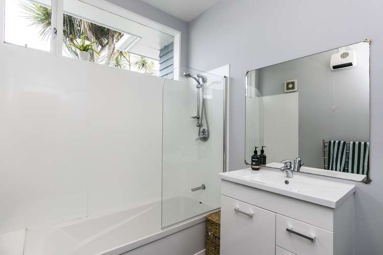 194 Waterloo Road Lower Hutt Lower Hutt City Houses for Sale