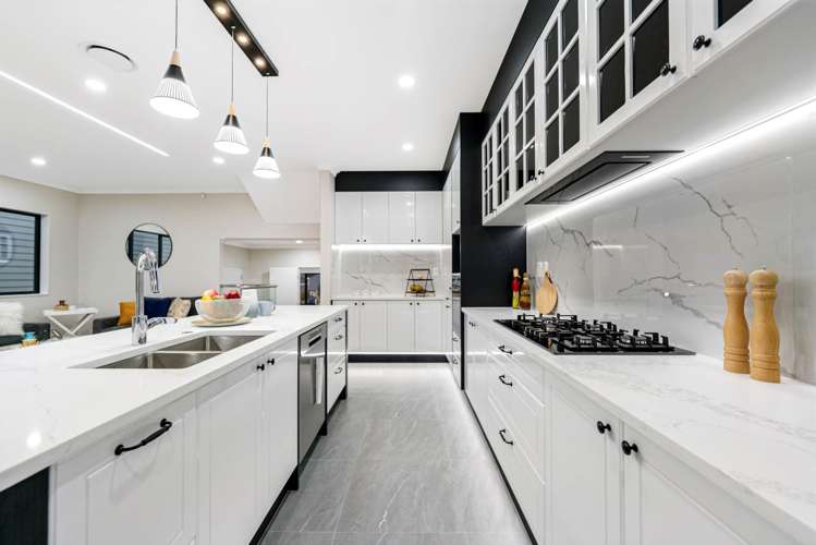 86 Koromeke Street Flat Bush_11