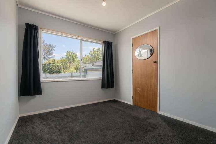 14 Titoki Avenue Waipahihi_12
