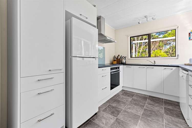13 Scoresby Street Opua_6