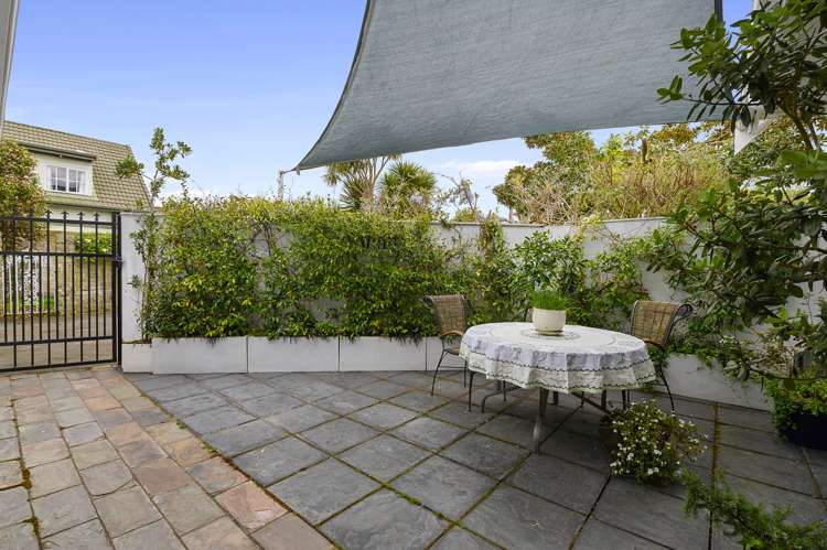 28a Sophia Street Glenholme_21