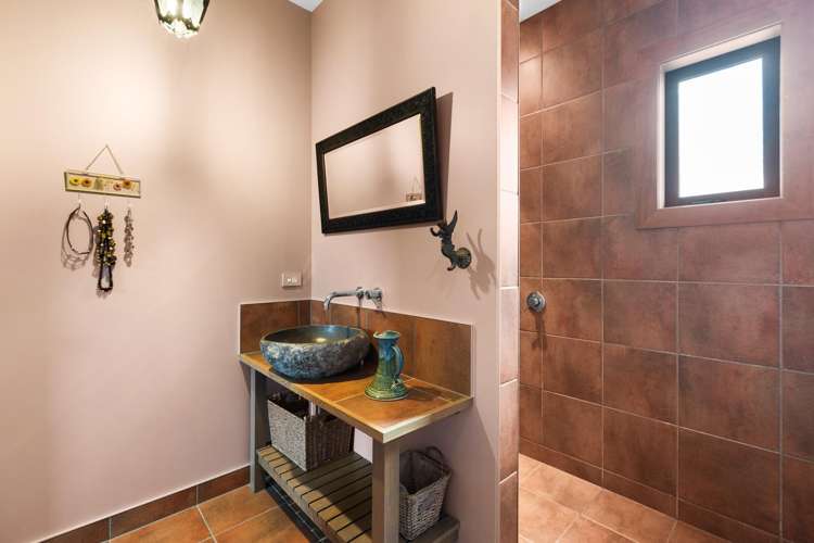 140 Mackenzie Road Kahuranaki_17