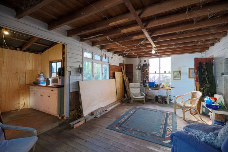 819 Eighty Eight Valley Road Wakefield_18