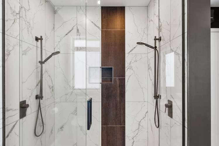 171 Eskridge Drive Bay View_16