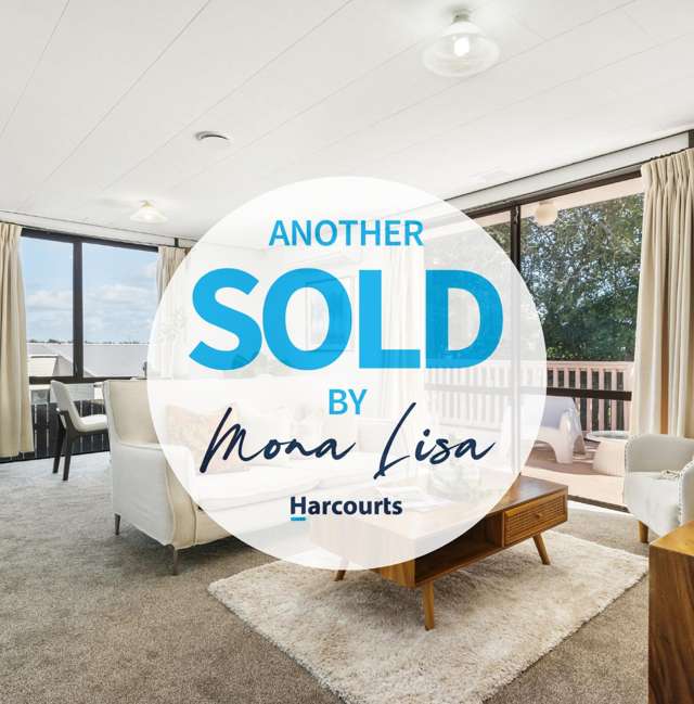 Another SOLD by Mona Lisa !