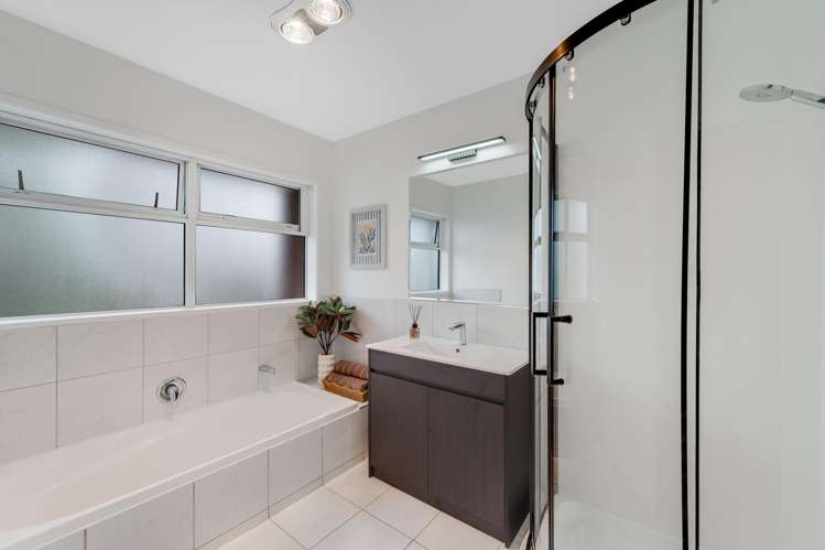 24 Walworth Avenue Pakuranga Heights_15