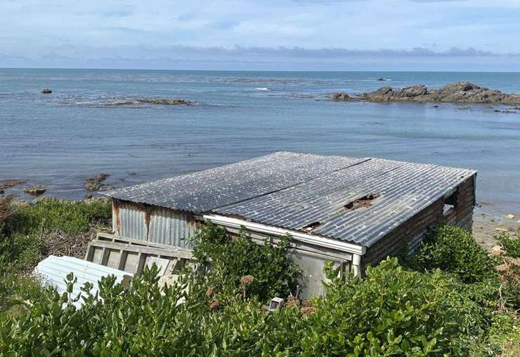32/125 Kaika Road has hit the market for sale in Moeraki. The coastal town was the backdrop to the Booker Prize-winning novel The Bone People. Photo / Supplied