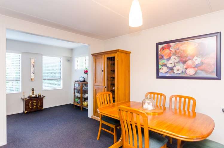 32 Victoria Street Carterton_10