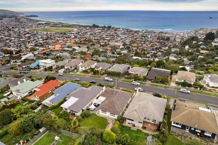 146 Easther Crescent Kew_25