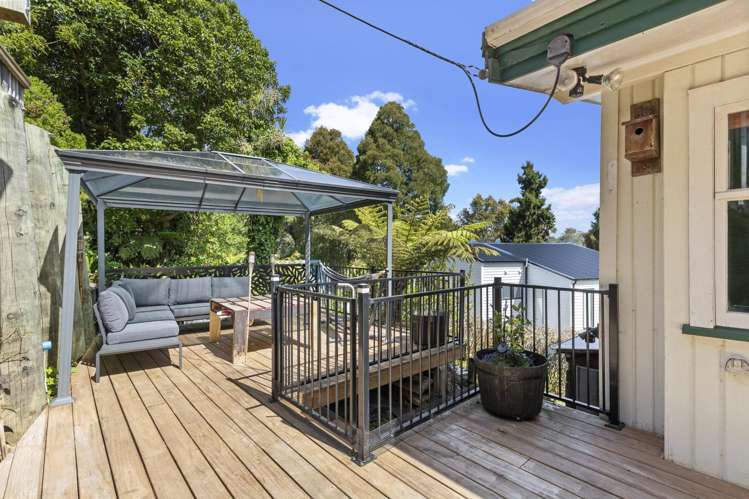 39 Arapito Road Titirangi_5