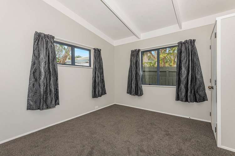 8a Raumati Crescent Onerahi_8