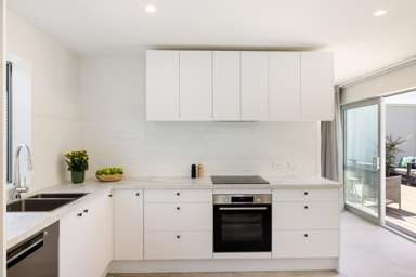 2/273 Westminster Street_1