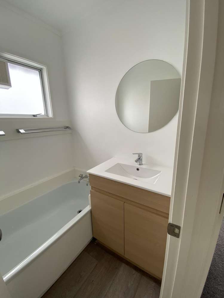 2/52 Fruitvale Road New Lynn_22