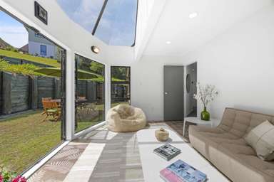 3 Seaford Place_4