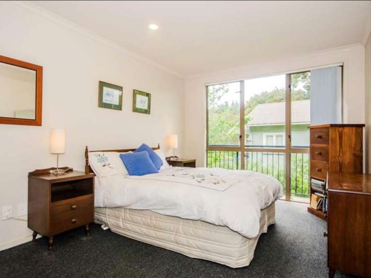 2f/1 Wadier Place Henderson_4