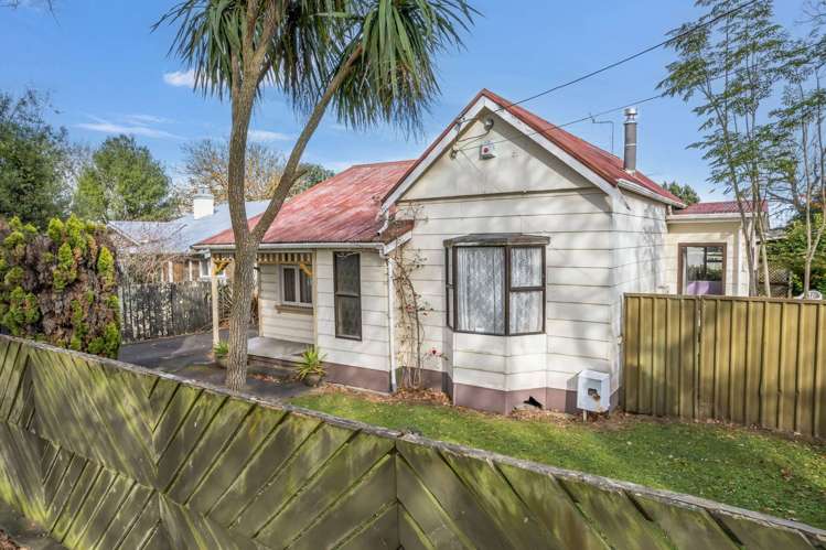 19 Halswell Street Wanganui Central_19