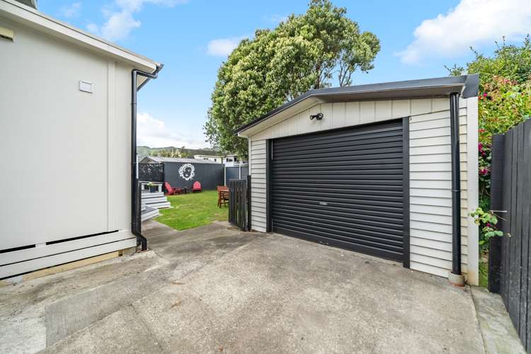 48 Kebbell Grove Epuni_21