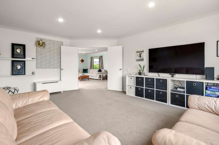 1 Whitford Place Rototuna North_18