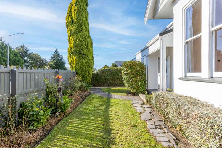 672 Worcester Street Linwood_12