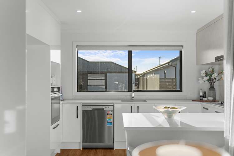 8 Akiraho Lane Halswell_2