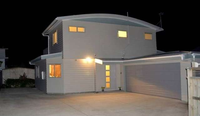 3 Bedrooms Waterview