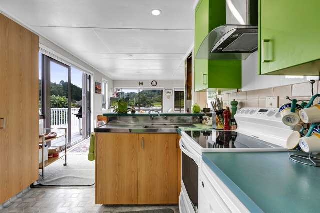 21 Hills Road Tongaporutu_1