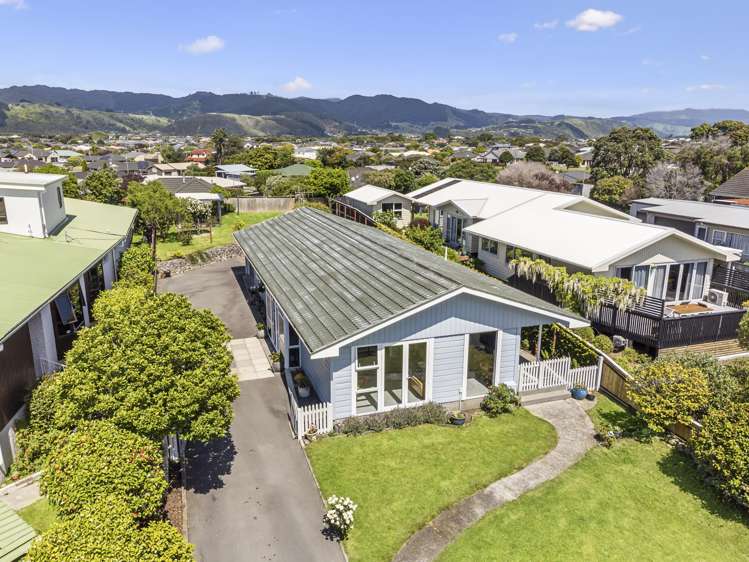 66 Gray Avenue Paraparaumu Beach_24